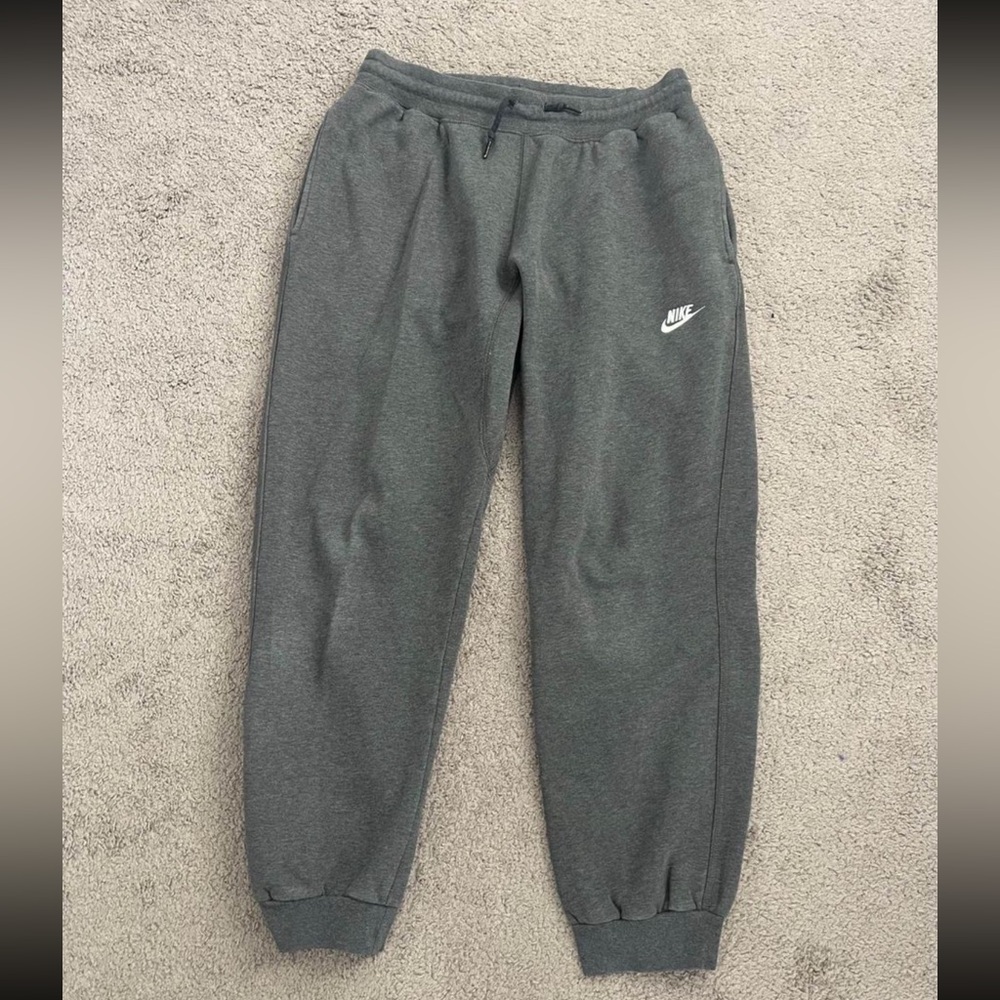 Nike sweatpants size L